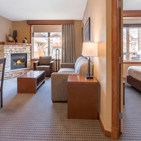 Falcon Crest Lodge by Clique
