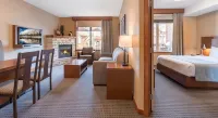 Falcon Crest Lodge by Clique