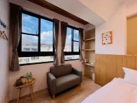 You mou hostel Hotel dekat Stasiun Kereta Daqiao