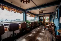 Greenbank Hotel - bar