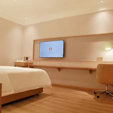 Vienna 3 Best Hotel (Xinyi Railway Station)