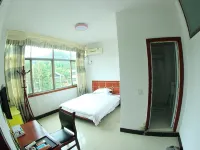 Xinhua Zixuan Fishing Village Restaurant Homestay فنادق في شينخوا