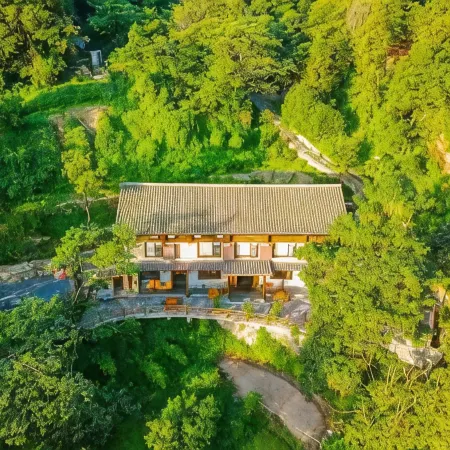 Wudang Mountain Funing residents stay