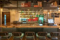 Achievers Airport Hotel - bar