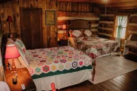 Rustic 1800s' Log Cabin with Modern Amenities on an Old Farm close to Owensboro