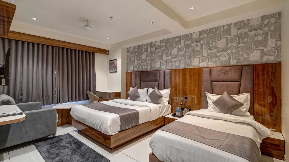 Hotel Shrimad Villa Gandhinagar