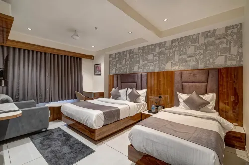 Hotel Shrimad Villa Gandhinagar - 2-Star
