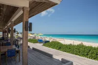 Sunsets In Paradise, third floor condo with breathtaking sunsets and ocean views