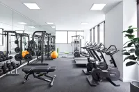 Highrise Skyline Spectacular View Luxury 2B2B1P - Gym