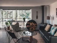 Little Roaring Beach Shack - cosy beachside retreat, Dover, Huon Valley. Ξενοδοχεία στην πόλη Geeveston