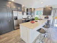 Homey Place in Sechelt , close to town and beaches Hotels in Sechelt