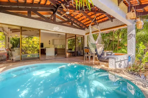 Casa de Palmas -Modern Villa in 4 Star Beach Resort Short Walk to Playa Hermosa! - en bord de mer