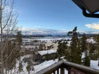 Epic Sunset Deck, Panoramic Mountain View’s. Ski, Hike, Bike, & Fish Winter Park - 3-Star