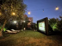 Newly Renovated Victorian House 1 train stop to SF and Parking
