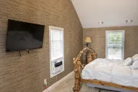 Beautiful Private Updated Farmhouse - Homestays