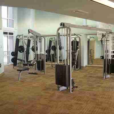 Lake Front-Private Beach Access- Golf - all within walking distance Fitness & Recreational Facilities