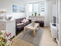 Cozy Vacation Apartment Kaiserhof 002, Directly on the Beach 노르데메이 호텔