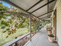 Be amongst nature in the 1890s farmhouse - a time you will never forget. 글로스터 호텔