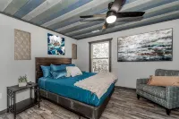 Brand New Private Property w/RV-Boat Parking Space, Hot Tub, Firepit, Games&More - 3-Sterne