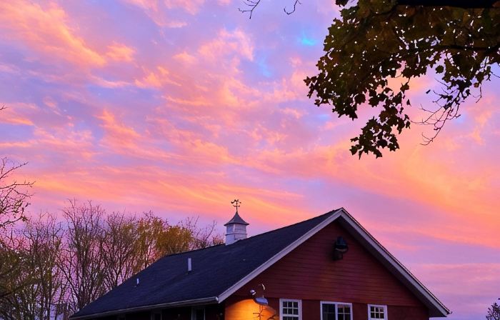 Charming Barn Studio - Sleeps 4