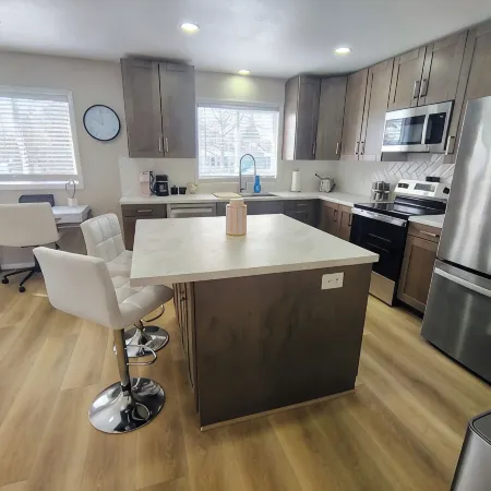 Centrally Located 2 King Bed 2 Bath