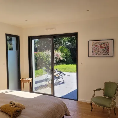 Modern house 3 minutes walk from the beach