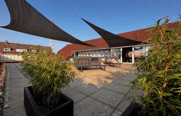 Luxurious penthouse apartment 200sqm in the Lotsenviertel 5 min to Altenliebe