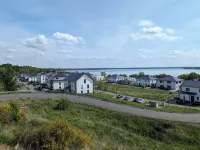 Moderne & Familienfreundliche Ferienwohnung am Goitzschesee Hotels in Pouch