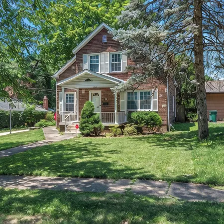 Tranquil 3-Bedroom House with a Massage Chair