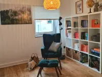The Polly vacation home is a small, cozy townhouse Hotels near Engelsdorf