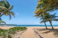 Ocean-Front, Family-Friendly Condo in Playa Azul, Luquillo. Sleeps up to 8! - Beach