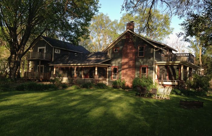Beautiful old home with lots of character, a few blocks from downtown Prescott!