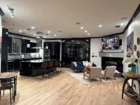 Modern Chic Loft in Downtown Shawnee KS Walking Distance to Local Attractions - WiFi