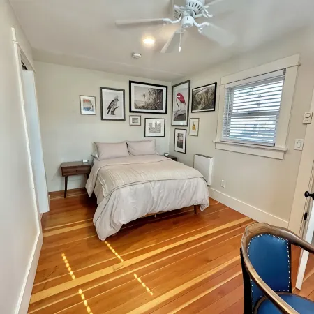 Cozy apartment in wonderful Bend with WiFi, AC