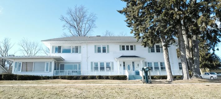 Beautiful 2 bed, 2 bath condo on St Clair River in Marysville, MI - U1 Hotels in St. Clair County