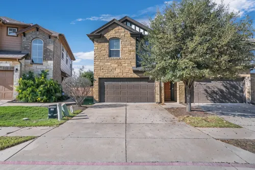 Modern Rock 3BR 3B Downtown