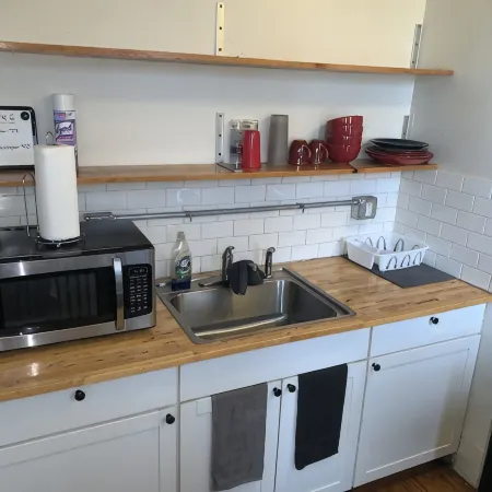 Apartment- Walnut Hills Business District