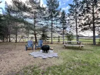Cozy studio in gorgeous Salmon with AC, WiFi, Hot tub