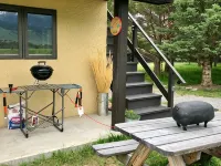 AFFORDABLE Glorified Basecamp -"The Bird House" Hotels in Pray