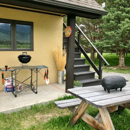 AFFORDABLE Glorified Basecamp -"The Bird House"