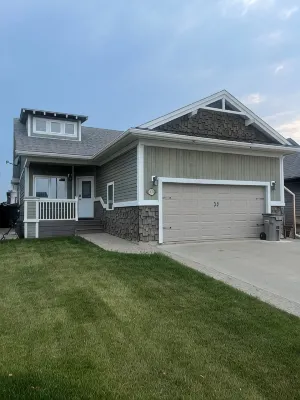 Vintage Style Home - 3-Star