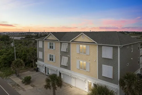 Luxury Waterfront Retreat with Stunning Views & Golf Cart