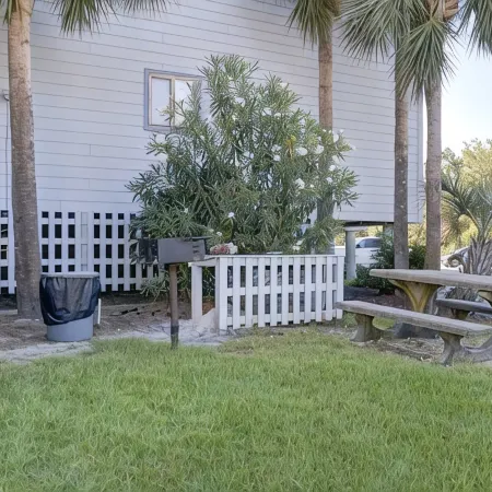 Cozy condo by the beach at Tybee Savannah