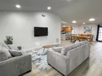 POOL House+Garage. Bring your Bikes! + 3Bed/2Bath - 4성급