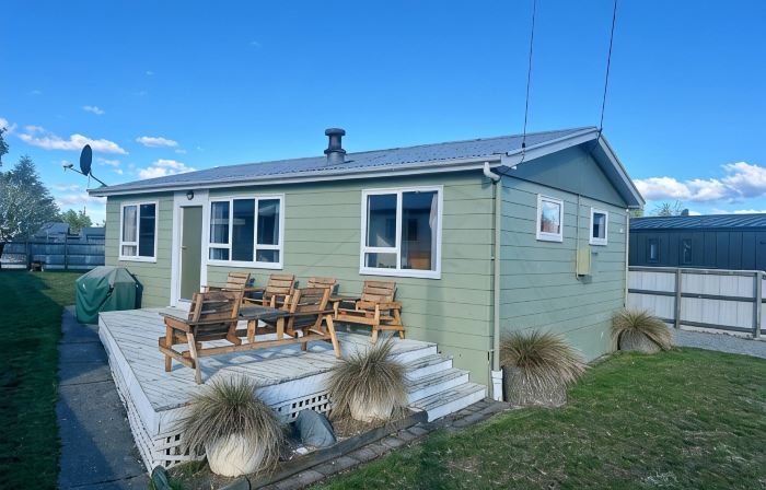 Mackenzie Cottage - Close to town!