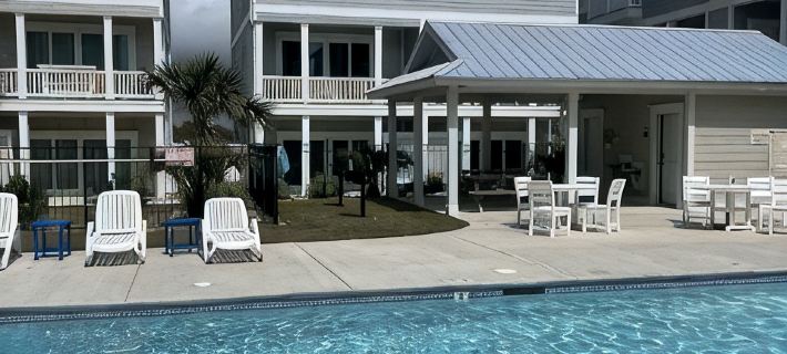 New Home in 2023 w/ Elevator! Perfect Family Getaway in Emerald Isle, Sleeps 11! Ξενοδοχεία στην πόλη Emerald Isle