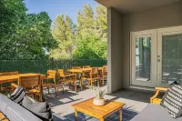 King Sized Retreat w/Hot tub, Peloton, Views - Close to Sedona! - Homestays