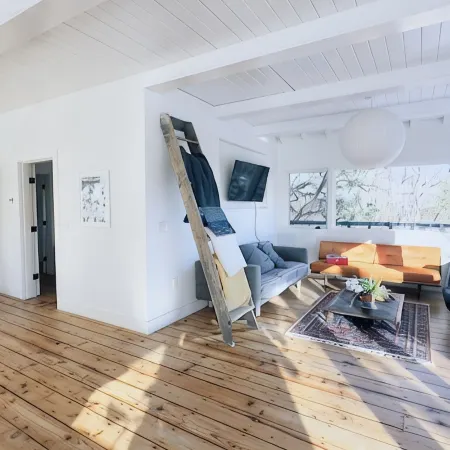 Omg Modern Country House Wrap Around Deck Beautiful Sunrise Walk to Zoom Flume. Отели в г. Дарем