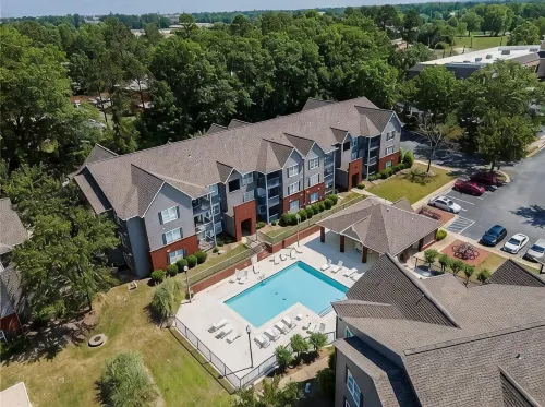 4 Bed 4 Bath Condo Near Campus! - Pools