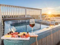 Oceanfront, Heated Pool, 2 Hot Tubs, BBQ, Game Rm, BBQ, Fully Loaded فنادق في دوك